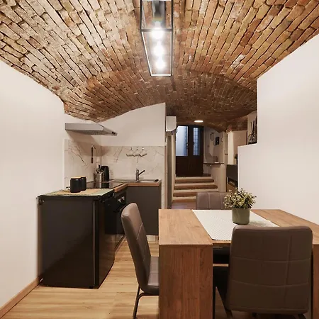 Luxury Vault - Historic Center *